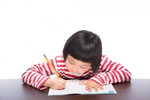 https---www.pakutaso.com-assets_c-2015-08-YUKI86_syukudaiganbaru15150305-thumb-1000xauto-18868